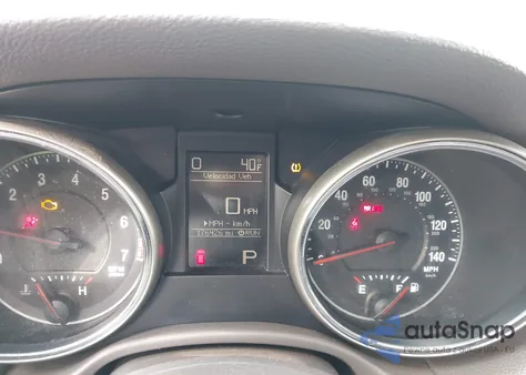 2013 Jeep Grand Cherokee Laredo z USA, uszkodzony, nr VIN 1C4RJEAG5DC520437